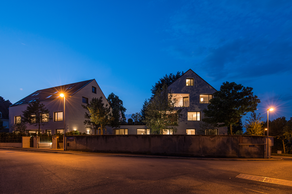 Ansicht Strasse bei Nacht